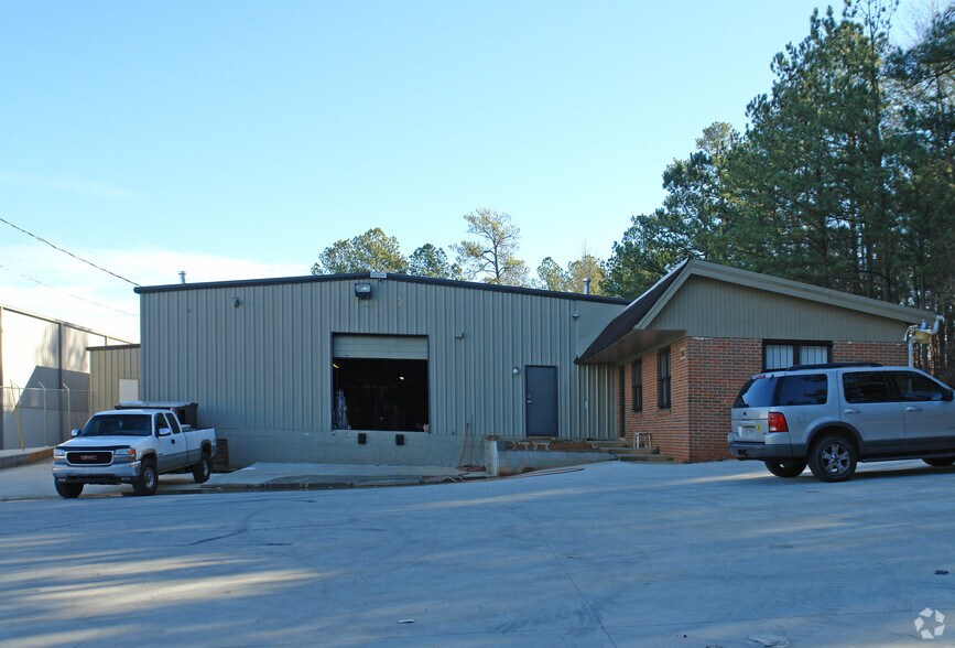 More Photos Of 1868 Buford Hwy, Duluth Warehouse For Lease