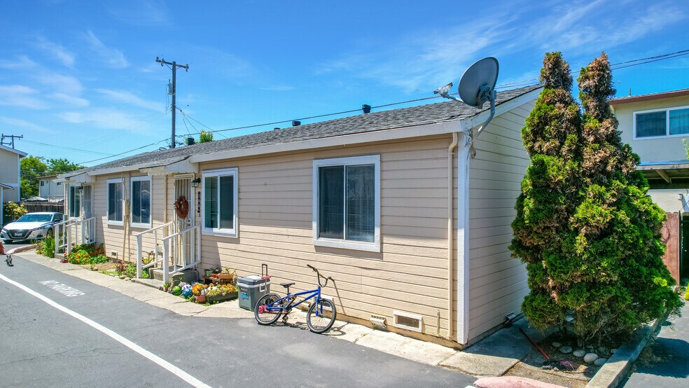 More Photos Of 204 Sunset Blvd, Hayward Apartments For Sale
