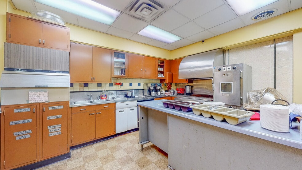 More Photos Of 501 Washington St, Steubenville Restaurant For Sale