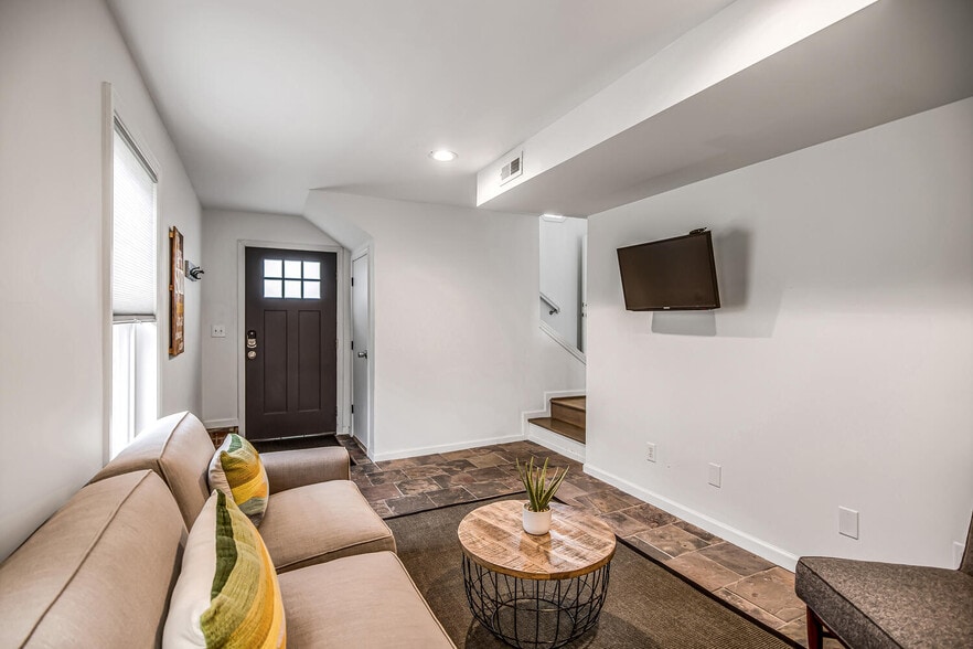 More Photos Of 2809 Azalea Pl, Nashville Loft Creative Space For Sale