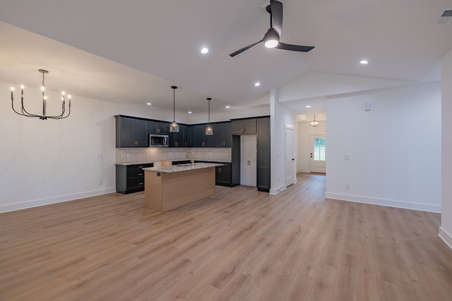 More Photos Of 1519-1521 Carroll Creek Rd, Johnson City Apartments For Sale