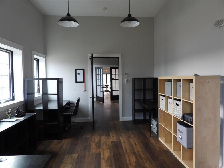 More Photos Of 81 Norwich Westerly Rd, North Stonington Restaurant For Sale