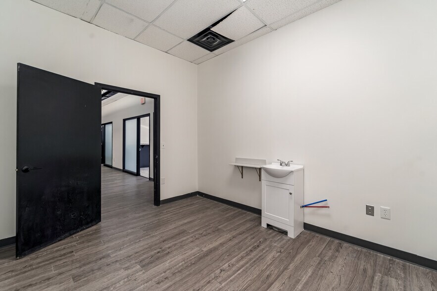 More Photos Of 630 Broadmor Blvd, Murfreesboro Medical For Lease