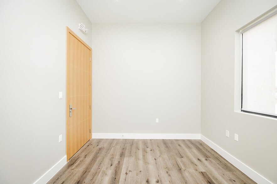 More Photos Of 8525 N Sam Houston Pkwy E, Humble Office Residential For Sale