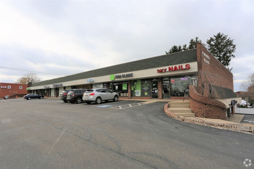 More Photos Of 2302-2324 W 8th St, Erie General Retail For Lease