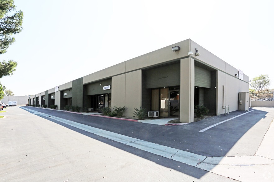 More Photos Of 11661 Martens River Cir, Fountain Valley Light Manufacturing For Lease