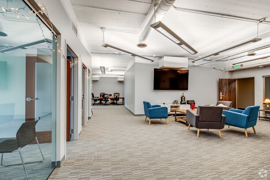 Photo of 3rd Floor Ste 390/395