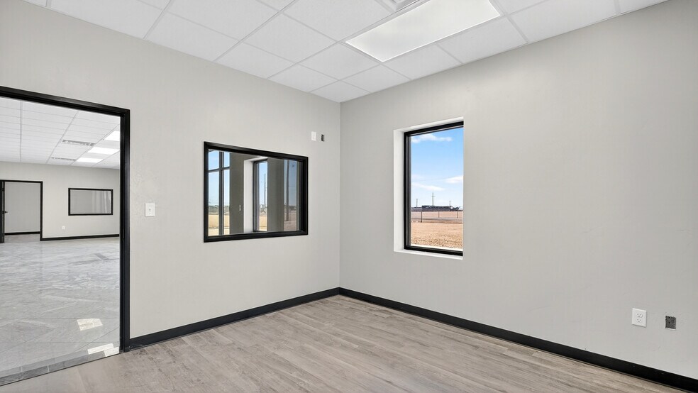 More Photos Of 16510 W Basin St, Odessa Warehouse For Sale