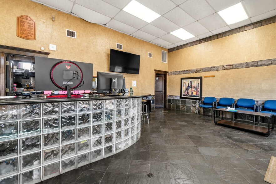 More Photos Of 3211 Fm-1960 Rd, Houston Carwash For Sale