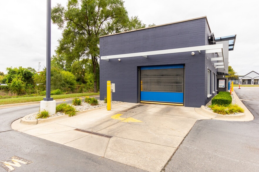 More Photos Of 31785 Van Dyke Ave, Warren Carwash For Sale