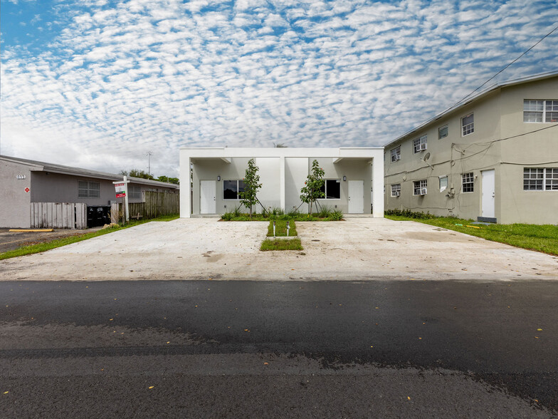 Primary Photo Of 817 NW 7th Ave, Hallandale Beach Apartments For Sale