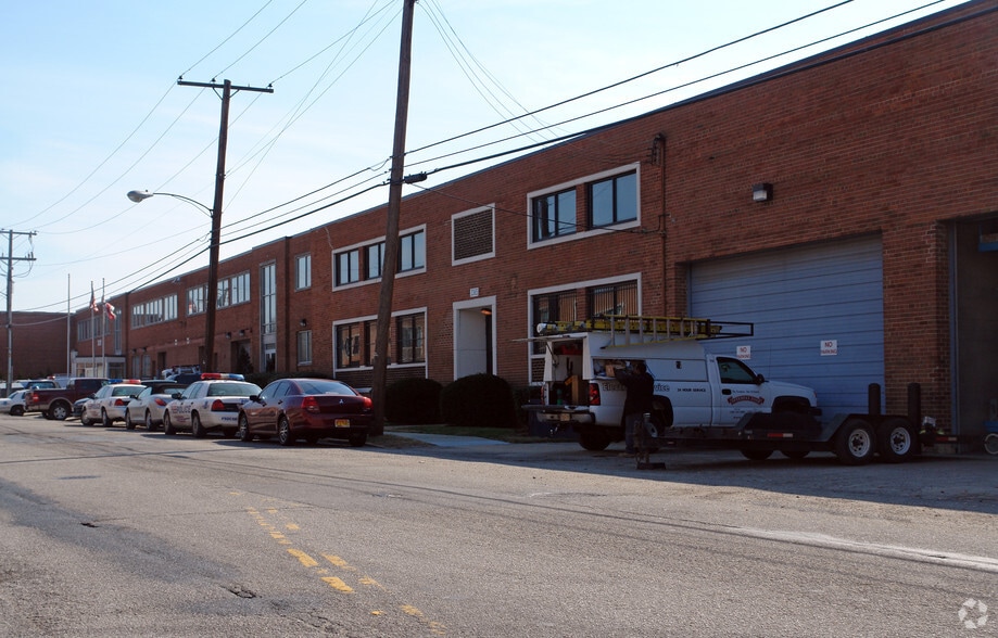 More Photos Of 3515-3521 V St NE, Washington Unknown For Lease