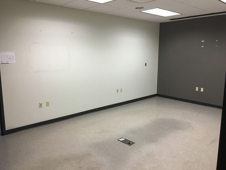 More Photos Of 3533 State Highway 239, Kenedy Warehouse For Sale