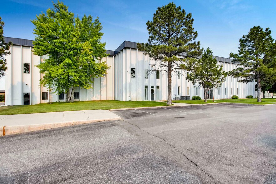 More Photos Of 13760 E Arapahoe Rd, Englewood Research And Development For Sale