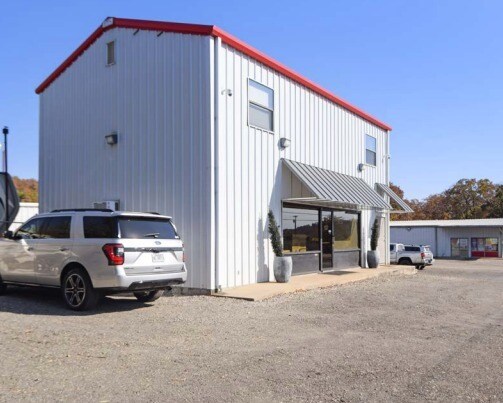 More Photos Of 2408 W Center St, Greenwood Self Storage For Sale