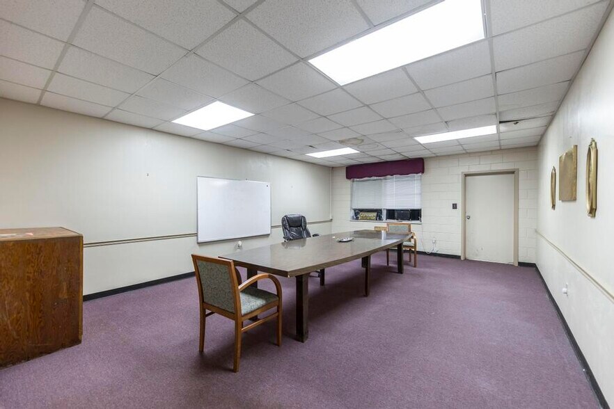 More Photos Of 2270 Shurling Dr, Macon-Bibb Religious Facility For Sale