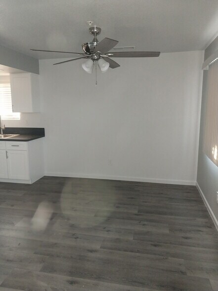 More Photos Of 1021 N Leslie St, Visalia Apartments For Sale