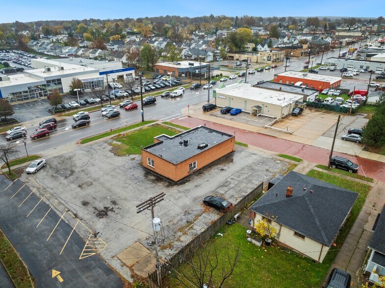 More Photos Of 5222 Ridge Rd, Parma Restaurant For Lease