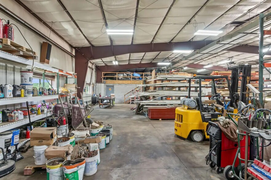 More Photos Of 411 Lorry St, Amherst Manufacturing For Lease