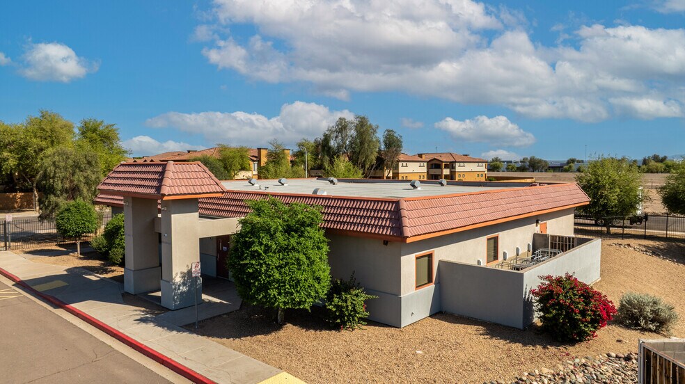 Primary Photo Of 7308 Lynwood St, Phoenix Light Distribution For Sale