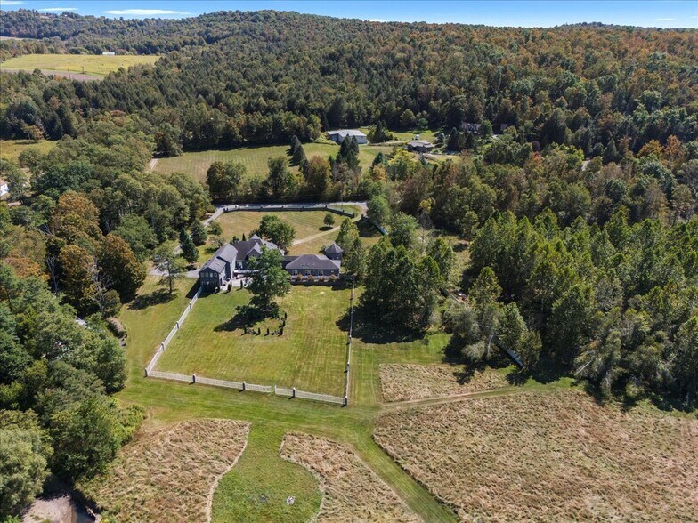 More Photos Of 3533 PA 2012, Union Dale Specialty For Sale