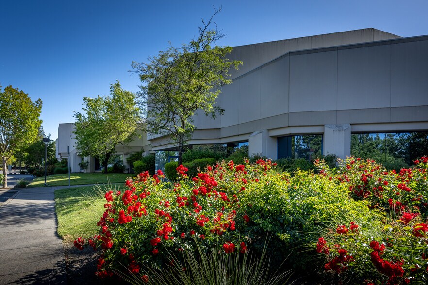 More Photos Of 3601-3645 Westwind Blvd, Santa Rosa Office For Lease