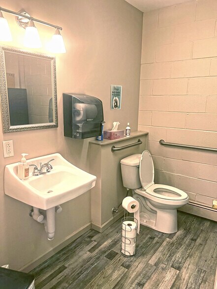 More Photos Of 291 N Comrie Ave, Johnstown Freestanding For Sale