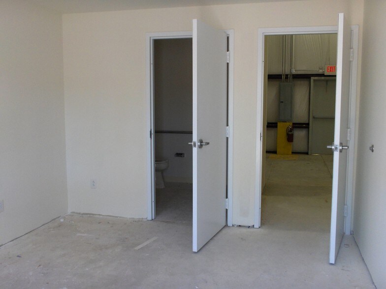 More Photos Of 140 7th Ave, Little Egg Harbor Warehouse For Lease