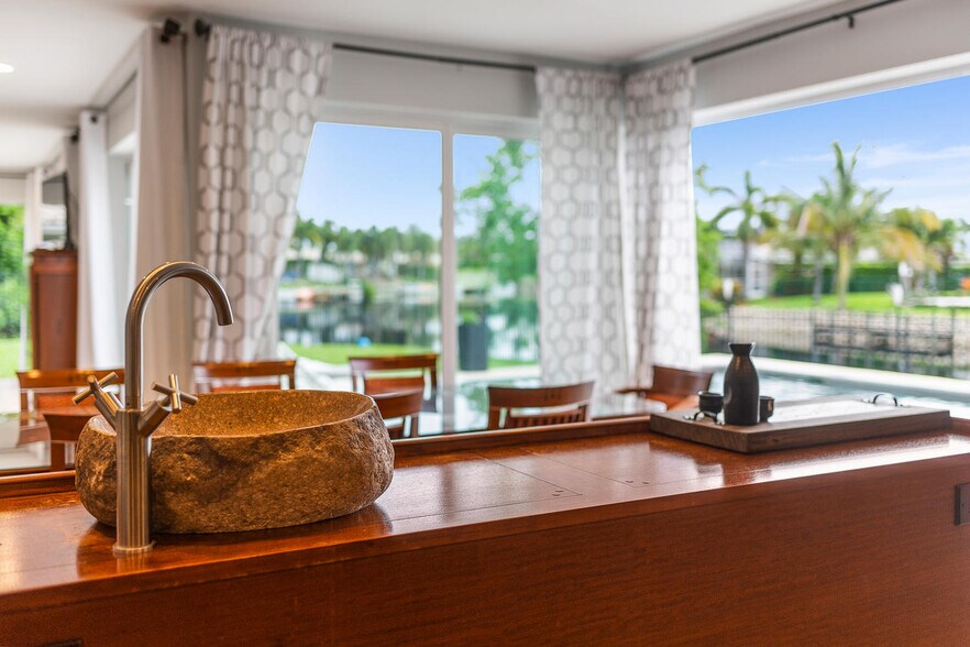 More Photos Of 1768 Tudor Rd, North Palm Beach Specialty For Sale