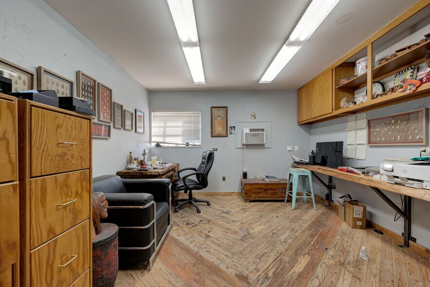 More Photos Of 1615 N Portland Ave, Oklahoma City Warehouse For Sale