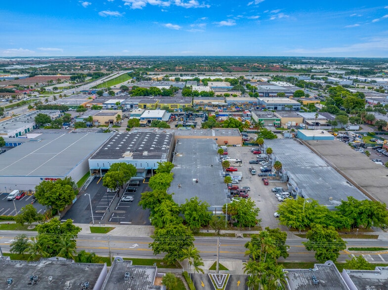 More Photos Of 2693 W 76th St, Hialeah Warehouse For Sale