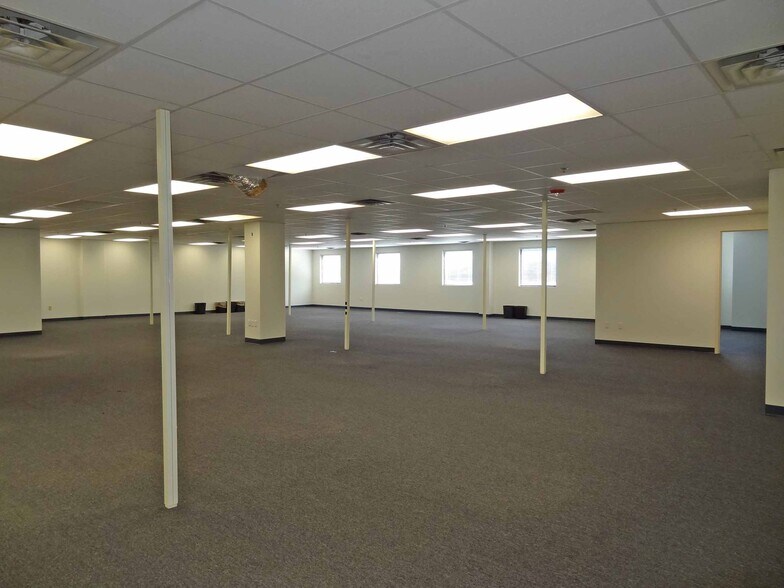 More Photos Of 1311-1319 Pineview Dr, Morgantown Medical For Lease