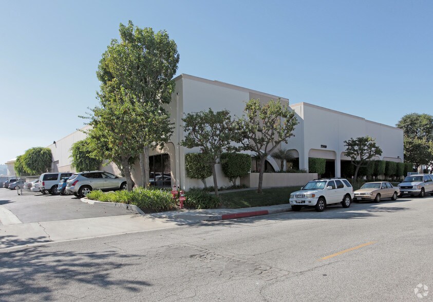 Primary Photo Of 2550-2560 W 237th St, Torrance Warehouse For Lease