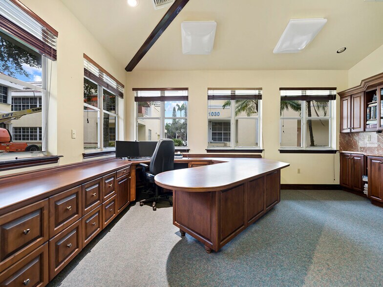 More Photos Of 11050 N Kendall Dr, Miami Loft Creative Space For Sale