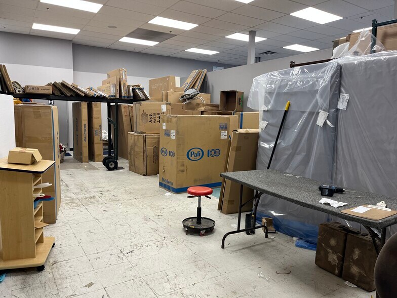 More Photos Of 1350 Greenwich Ave, Warwick Unknown For Lease