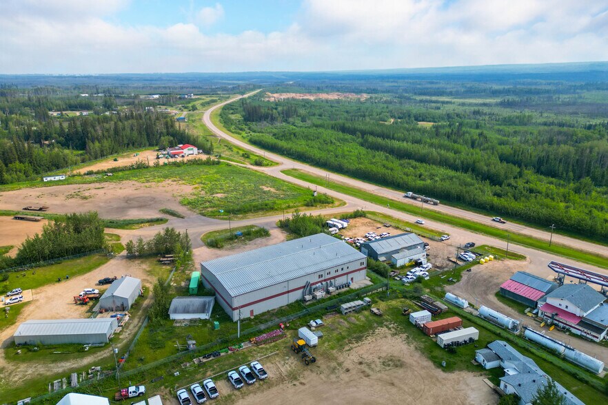 More Photos Of 105 Oak Crt, Anzac Warehouse For Sale