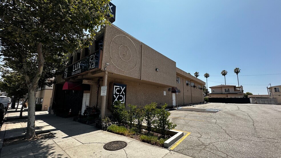 More Photos Of 308 W Valley Blvd, San Gabriel General Retail For Sale