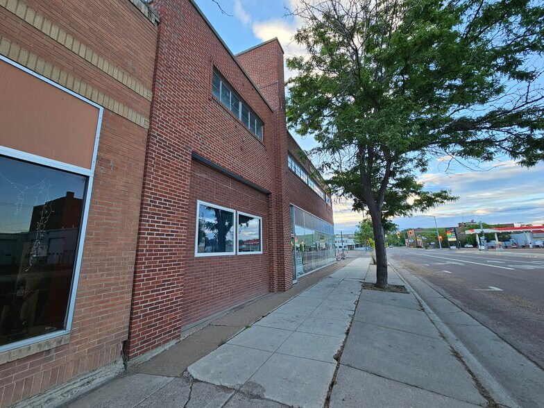 More Photos Of 815 N 1st Ave, Great Falls Auto Dealership For Lease