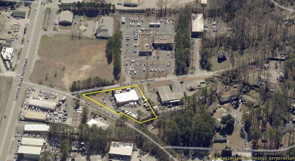 More Photos Of 960 Shallowford Rd NE, Kennesaw Service For Lease