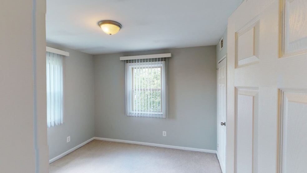 More Photos Of 9420-9424 Adelphi Rd, Hyattsville Apartments For Sale
