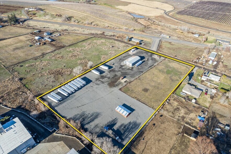 More Photos Of 10906 Hackett Rd, Yakima Industrial For Sale