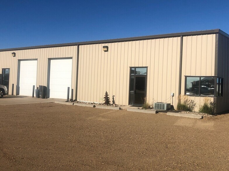 More Photos Of 27071 Mueller Place, Sioux Falls Warehouse For Lease