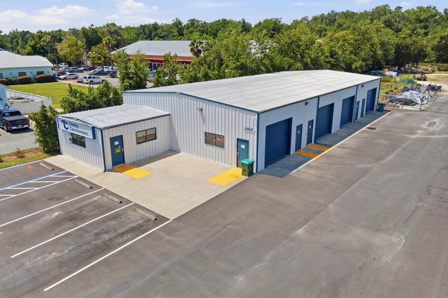 Primary Photo Of 2450 S US Highway 27/441, Fruitland Park Warehouse For Lease