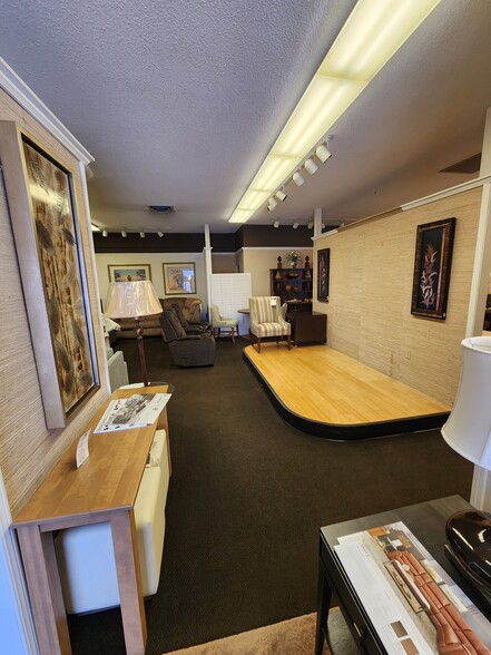 More Photos Of 706 Trancas St, Napa Freestanding For Lease