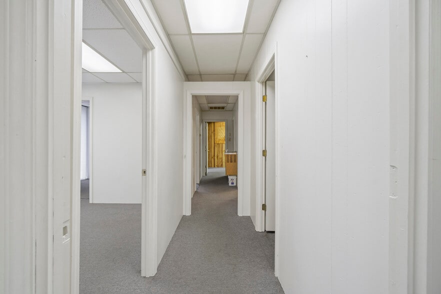 More Photos Of 104 N Dilling St, Kings Mountain Medical For Lease