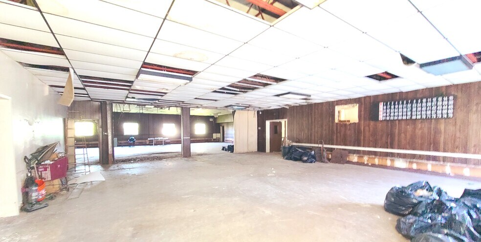 More Photos Of 208 N 5th Ave, Mount Vernon Specialty For Sale