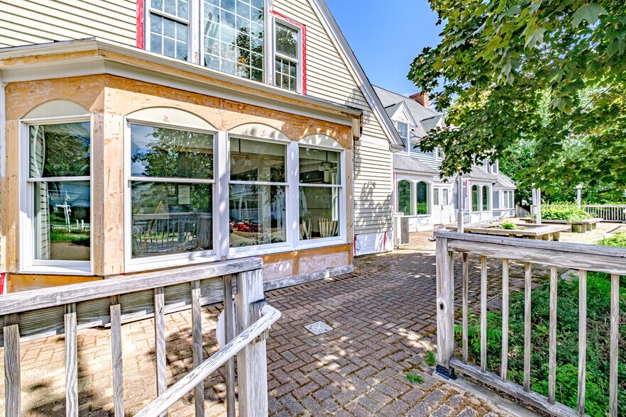 More Photos Of 309 Shore Rd, Ogunquit General Retail For Sale