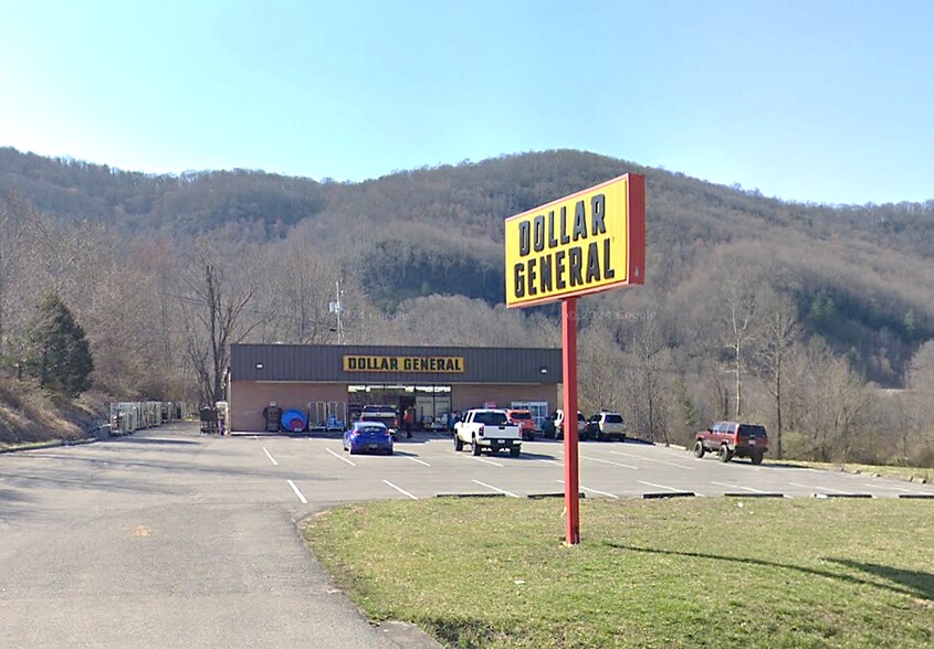 Primary Photo Of 1747 Park Ave SW, Norton Freestanding For Sale