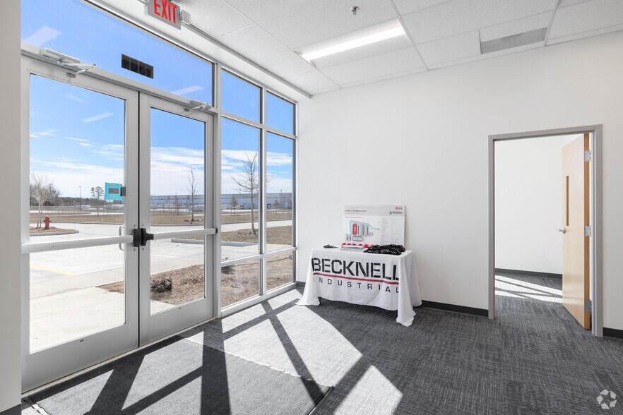 More Photos Of 1100 Logistics Pky, Rincon Unknown For Lease