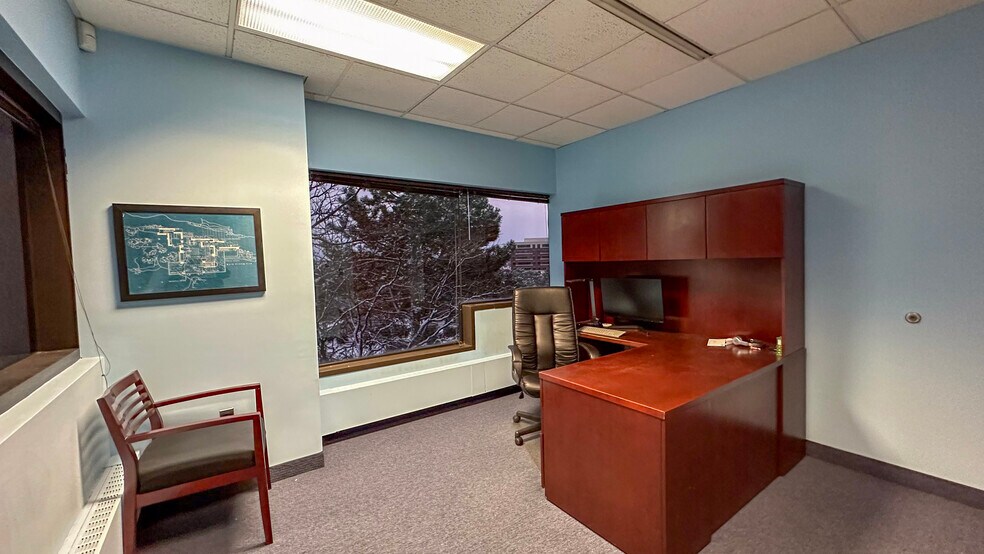 More Photos Of 901 Tower Dr, Troy Office For Lease